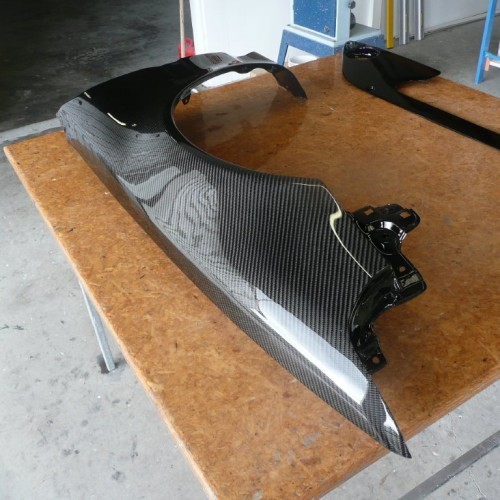 carbon-fibre-skinning-vehicle-part